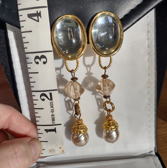 Les Bernard ESTATE large drop dangling gold tone beaded vintage clip earrings - Picture 4 of 4